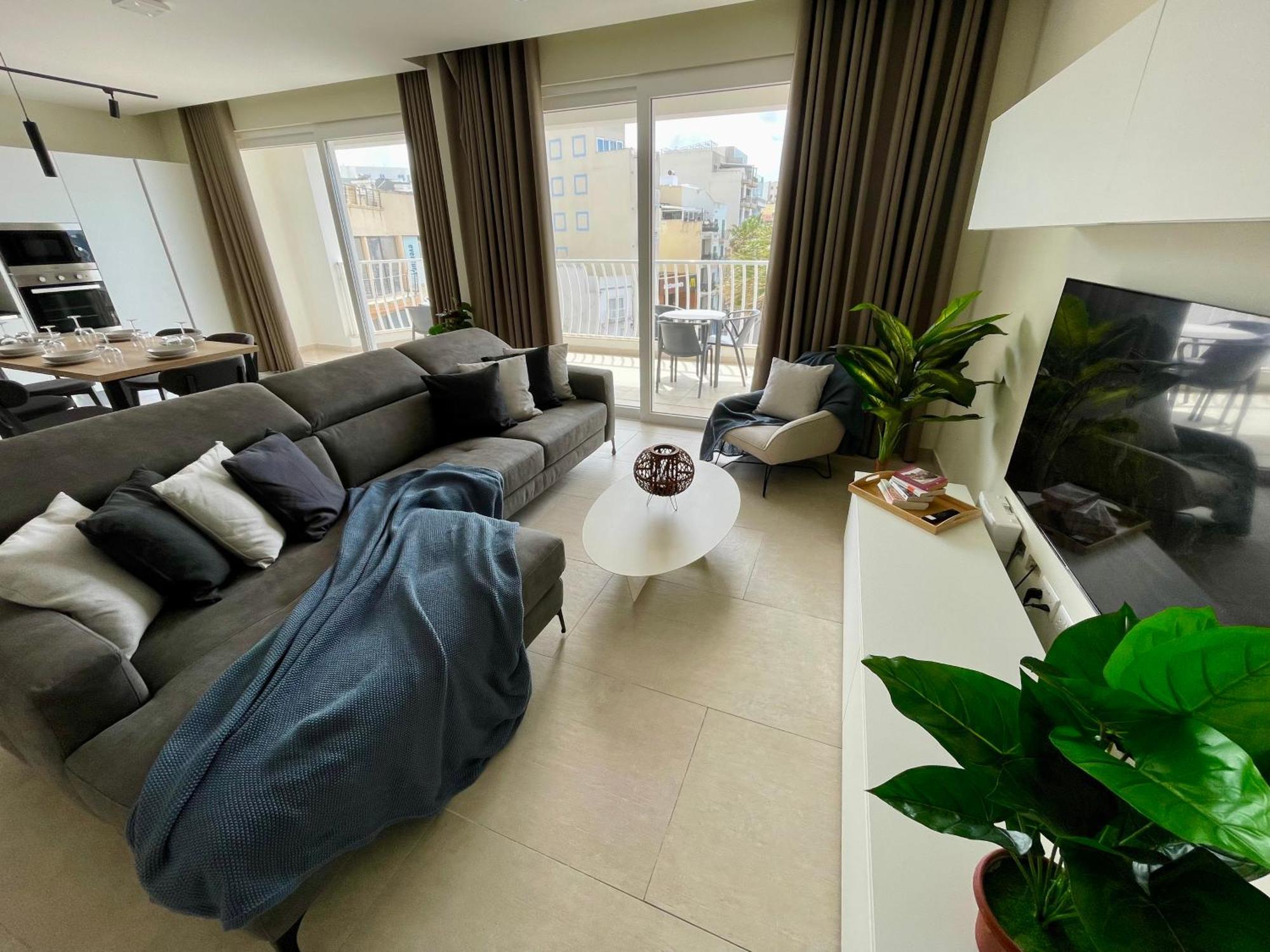 Bugibba Square Seafront Lux Apartments By Holi 세인트폴스베이 외부 사진