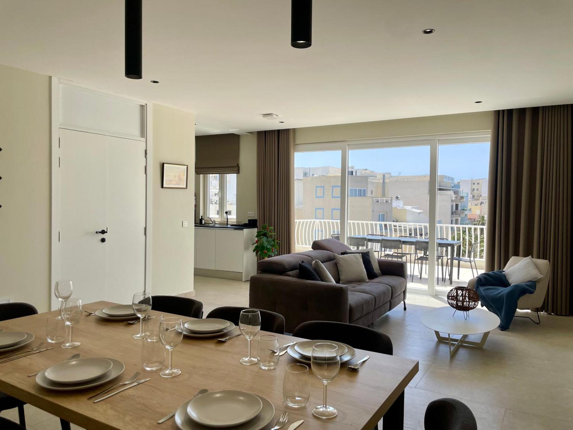 Bugibba Square Seafront Lux Apartments By Holi 세인트폴스베이 외부 사진